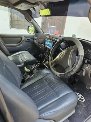 Toyota Land Cruiser 2005 Black
