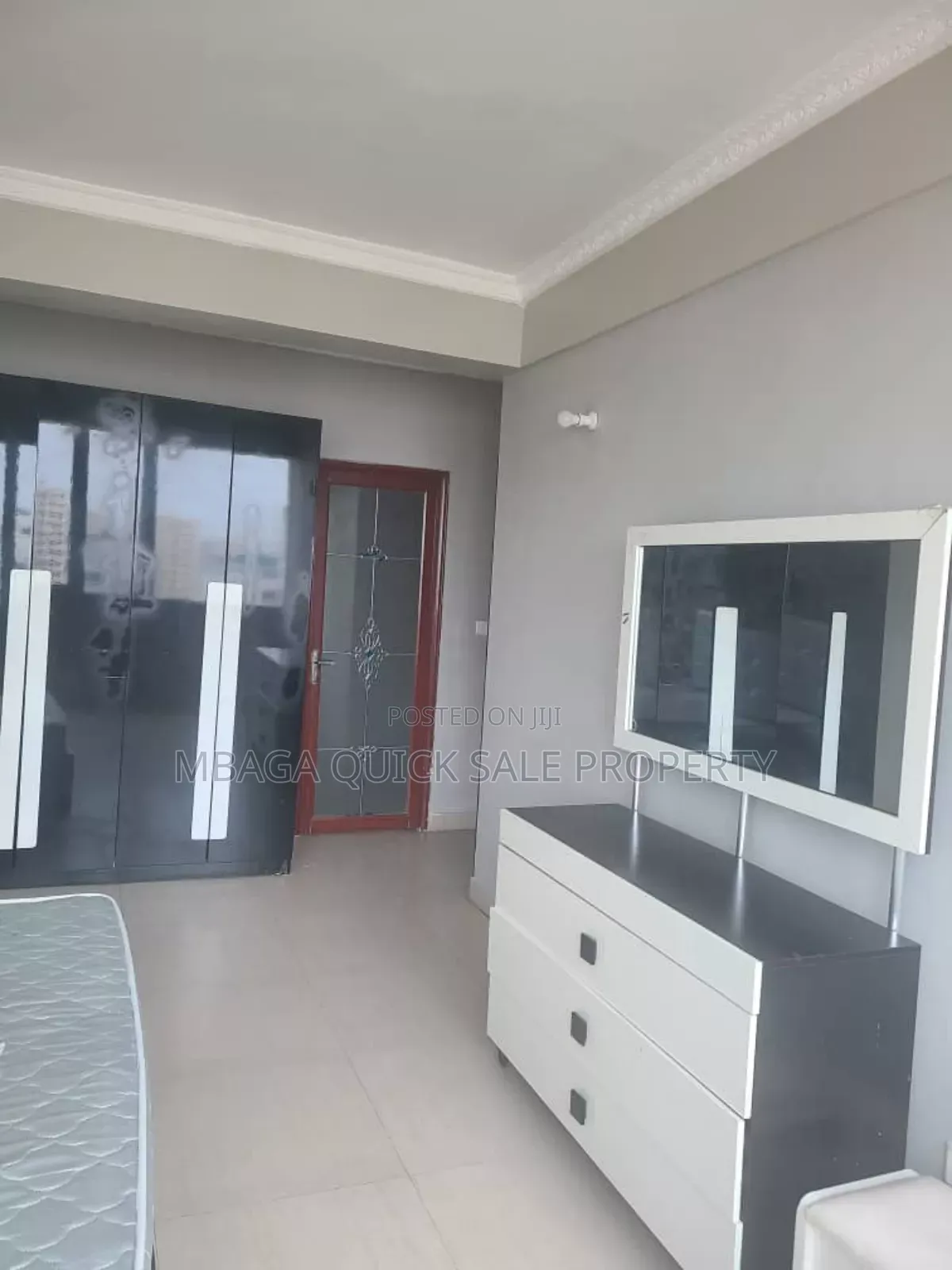Furnished 3bdrm Apartment in Posta Samora Avenue, Upanga East for sale