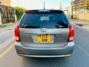Toyota Wish 2004 Silver