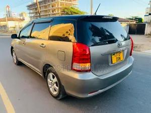 Toyota Wish 2004 Silver