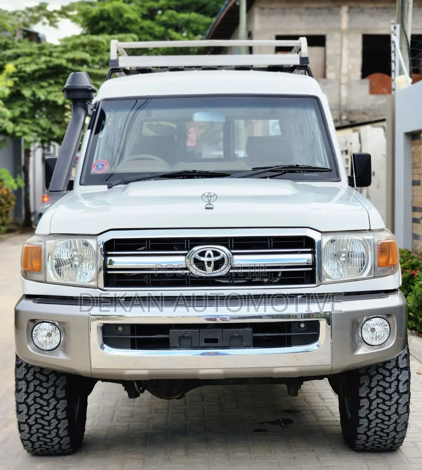 Toyota Land Cruiser 100 4.2 2008 White