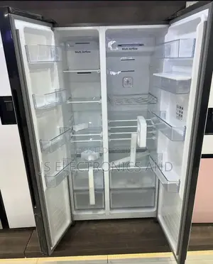 Hisense Fridge Liter 512 Side by Side Water Dispenser