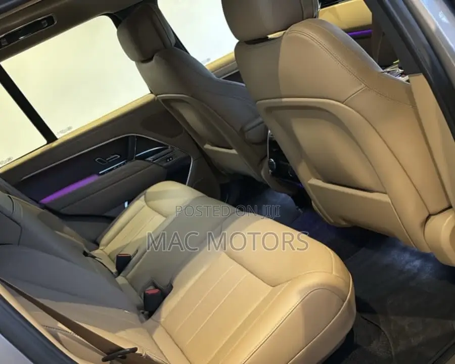 Land Rover Range Rover Vogue 2023 Beige