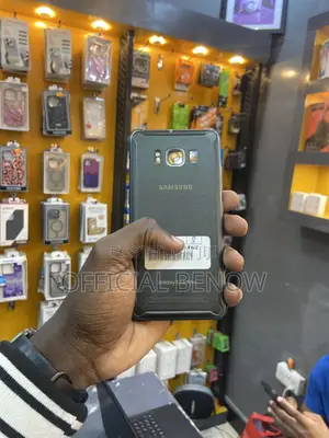 Samsung Galaxy S8 Active 64 GB Black