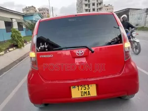 Toyota Passo 2005 Red