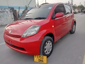 Toyota Passo 2005 Red