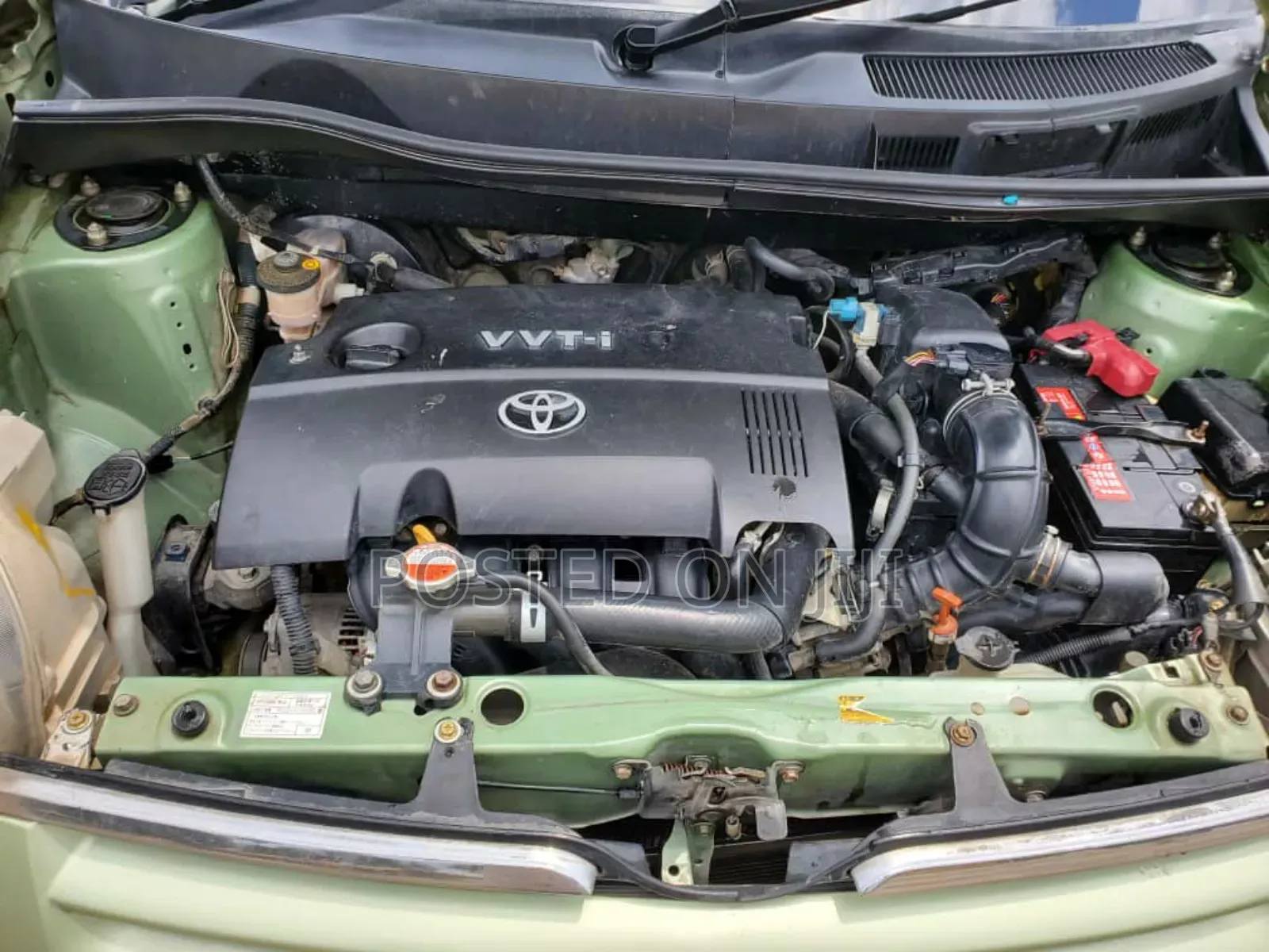 Toyota Sienta 2005 Green