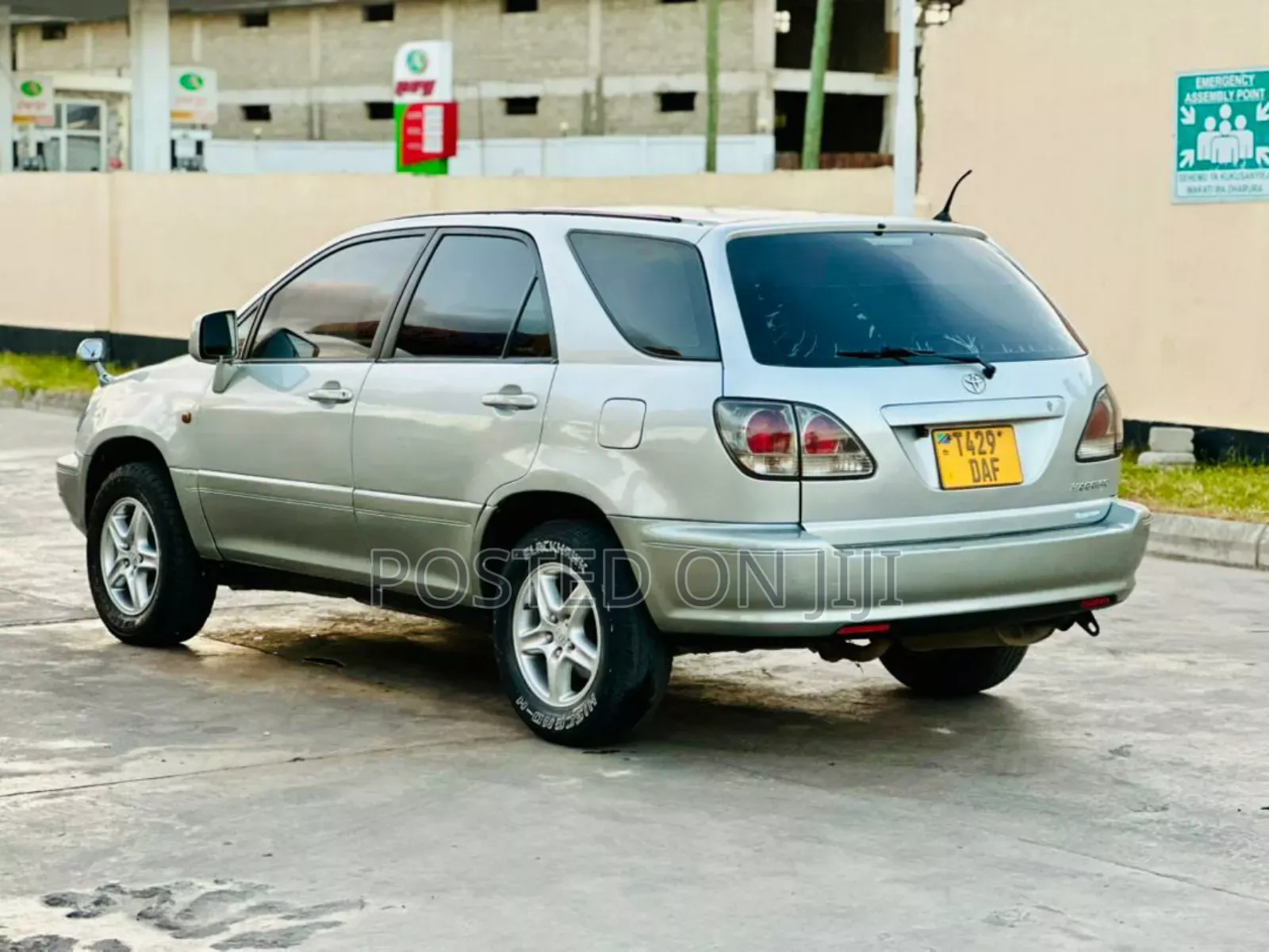 Toyota Harrier 2005 Silver