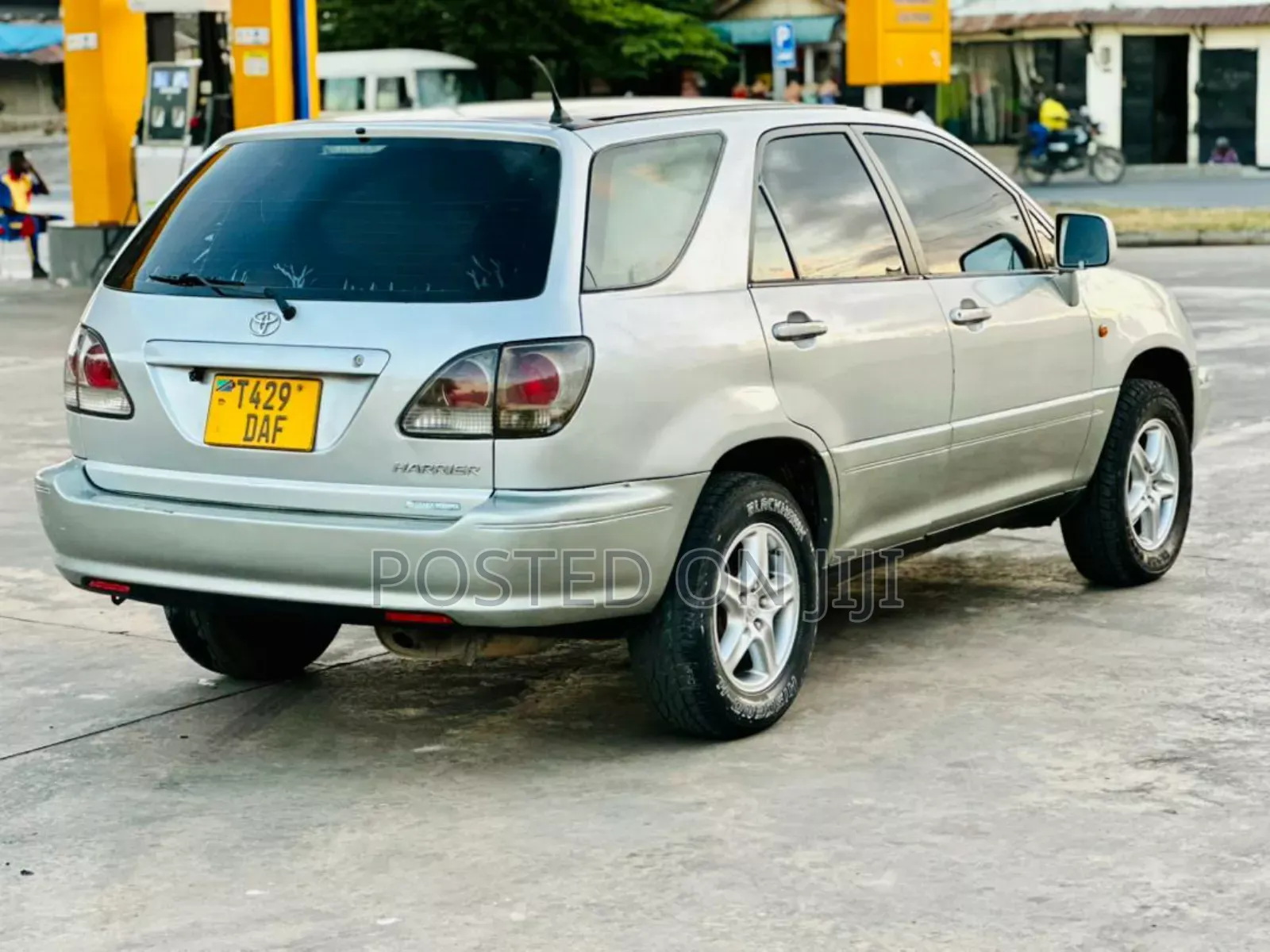 Toyota Harrier 2005 Silver