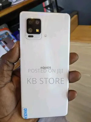 Sharp Aquos zero6 128 GB White