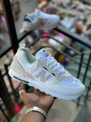 New Balance Sneakers/Shoes Og Kabisa