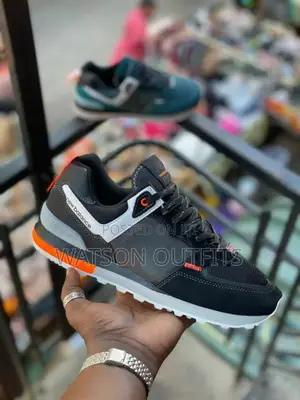 New Balance Sneakers/Shoes Og Kabisa