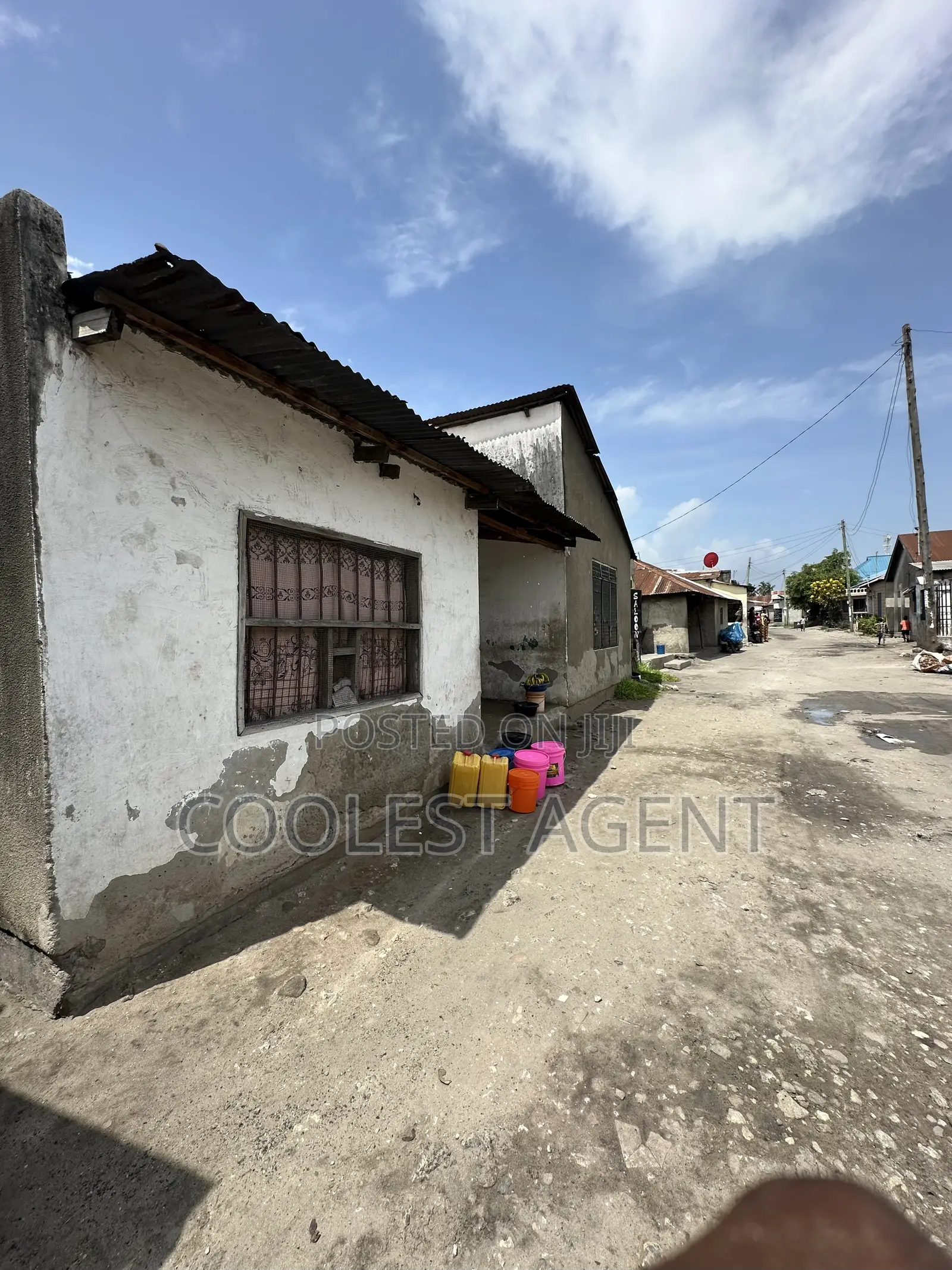 13bdrm House in Mabibo, Kinondoni for sale