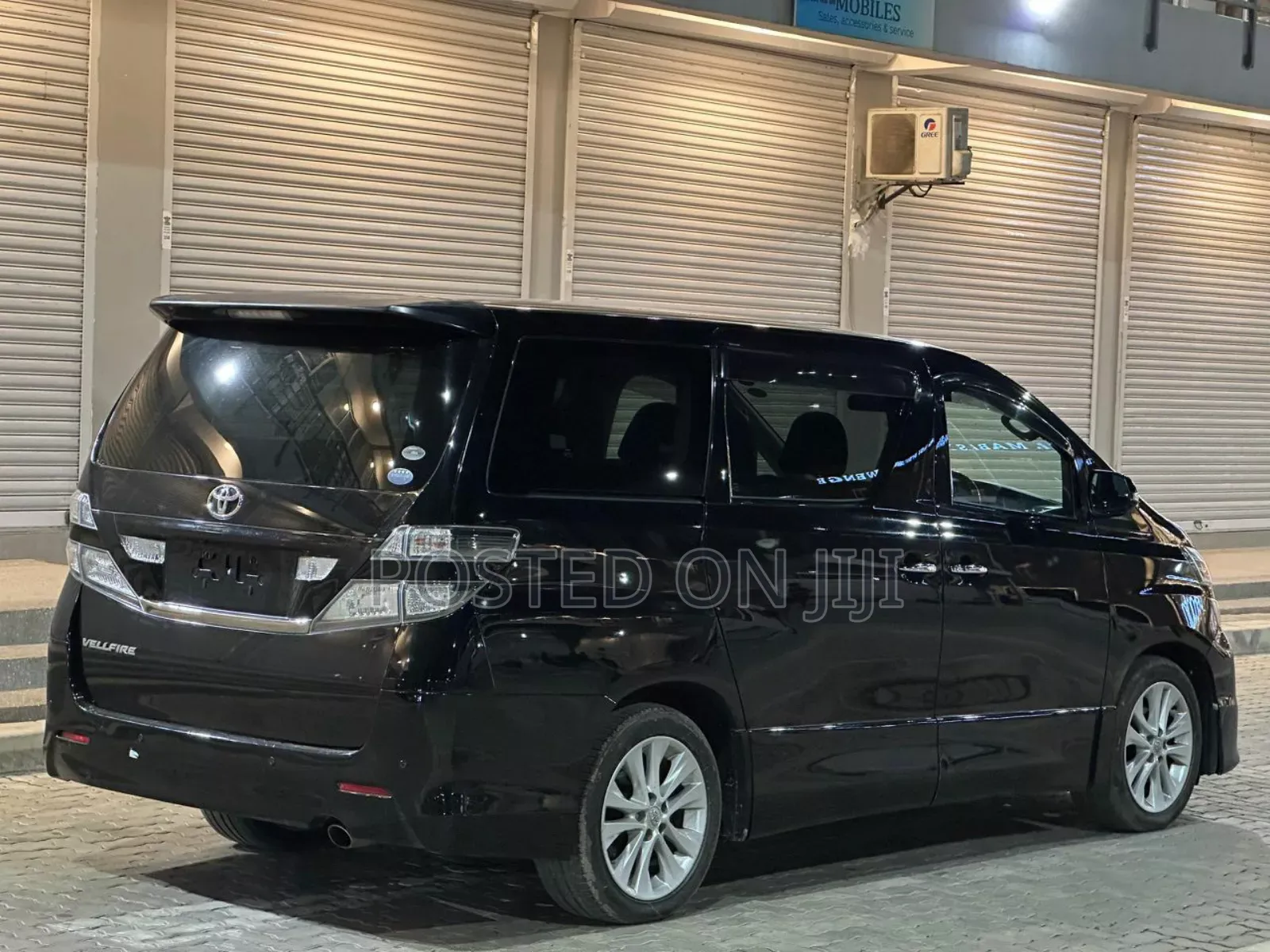 Toyota Vellfire 2009 Black
