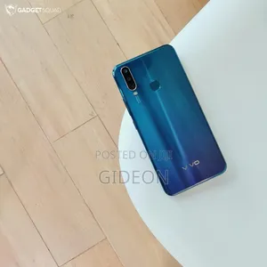 New Vivo Y17 128 GB Blue