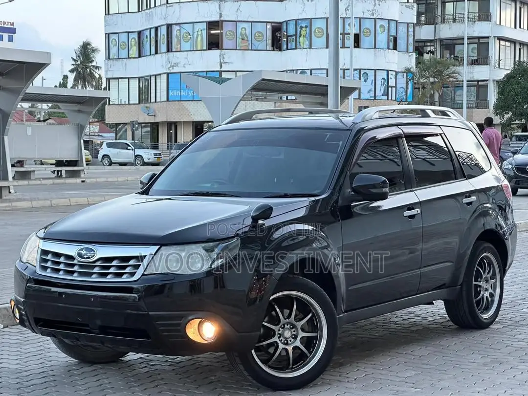 Subaru Forester 2011 Black