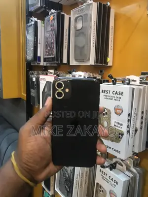 Apple iPhone 11 64 GB Black