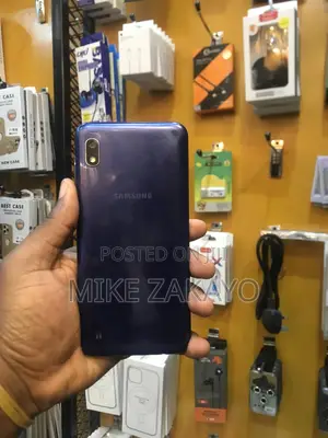 Samsung A10 32 GB Blue