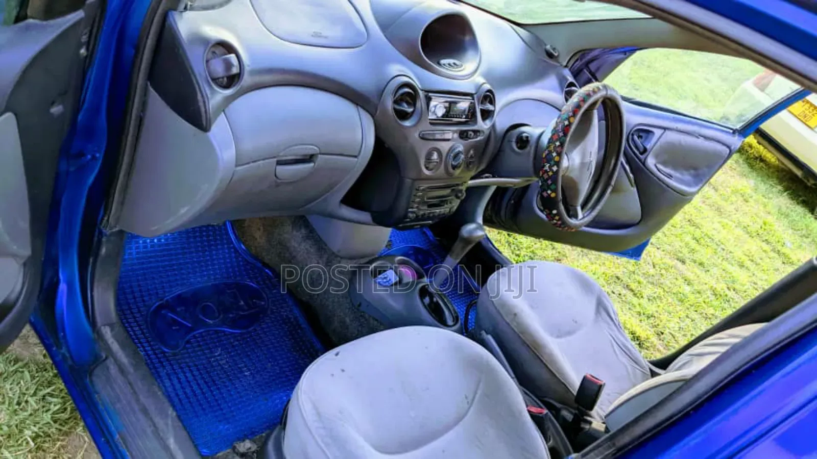 Toyota Vitz 2002 Blue