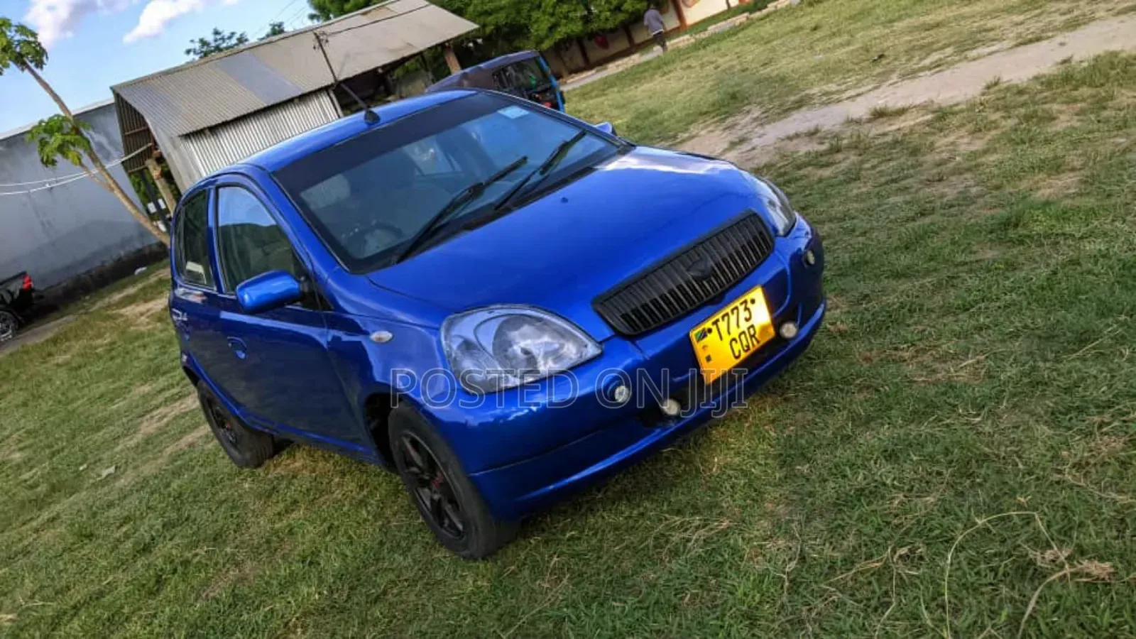Toyota Vitz 2002 Blue
