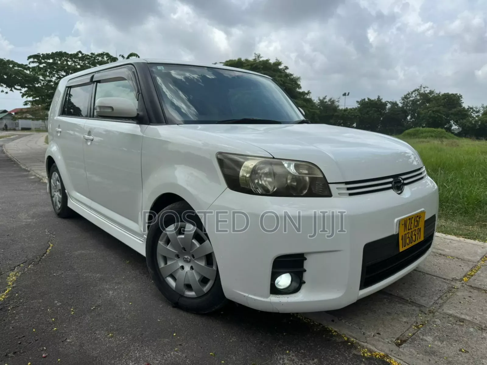 Toyota Corolla Rumion 2008 White