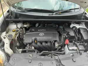 Toyota Corolla Rumion 2008 White