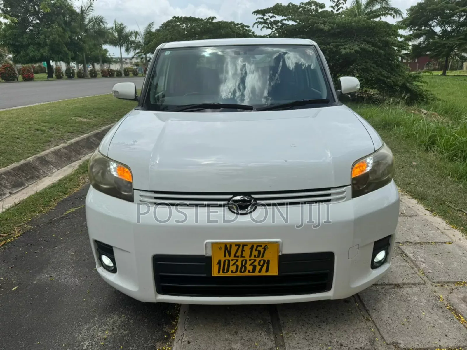 Toyota Corolla Rumion 2008 White