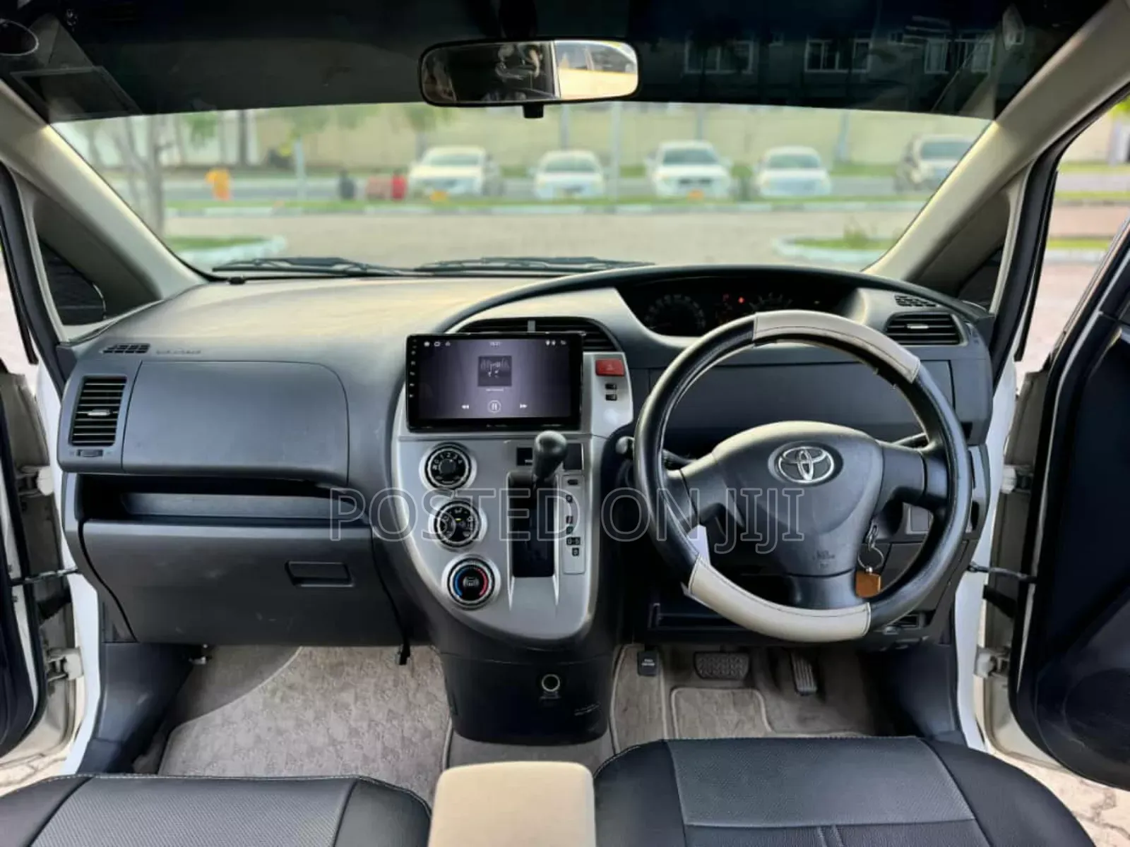 Toyota Ractis 2006 White
