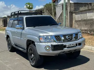Nissan Patrol 2005 Silver