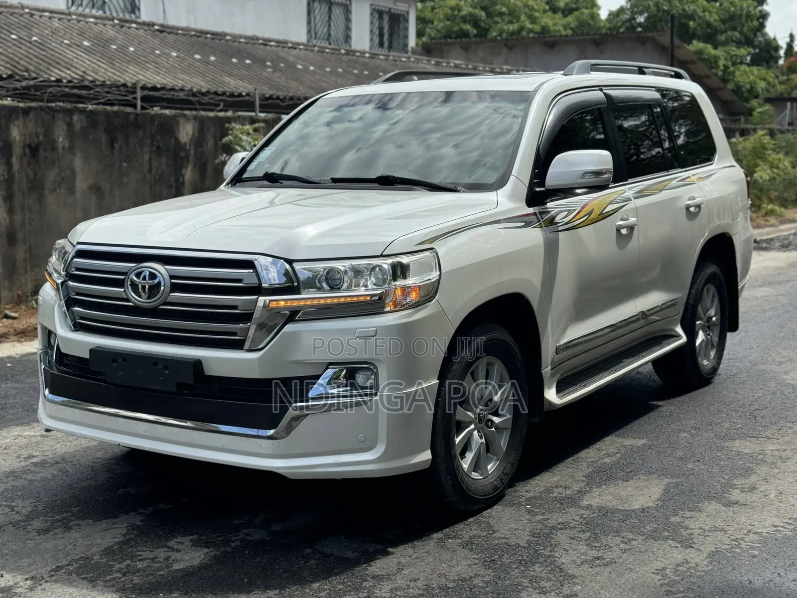Toyota Land Cruiser 4.5 V8 VXR 2017 White
