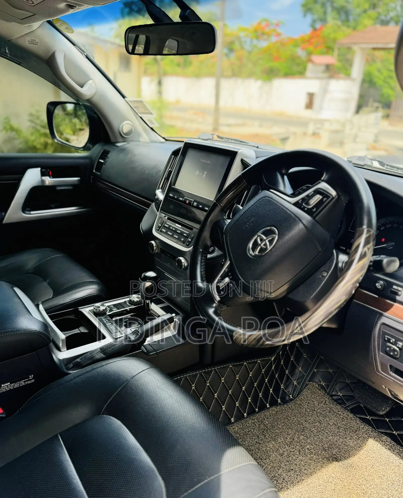 Toyota Land Cruiser 4.5 V8 VXR 2017 White