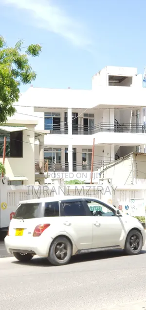 3bdrm House in Upanga West for sale