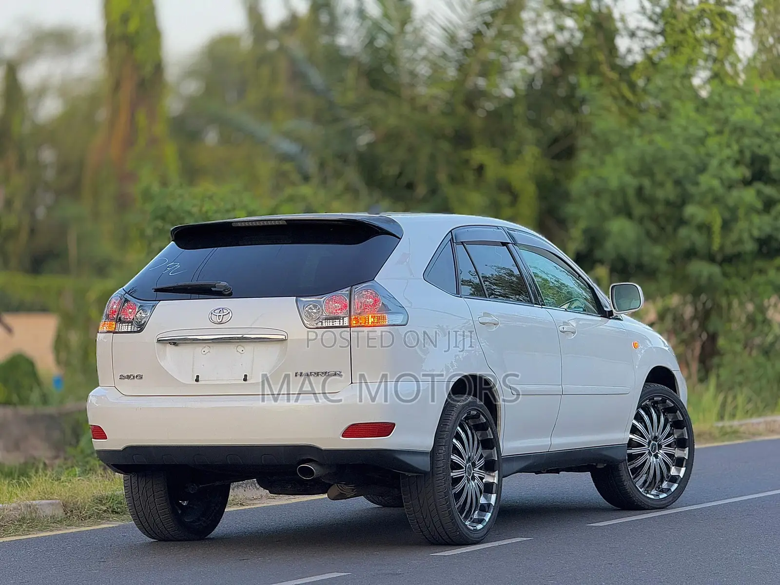Toyota Harrier 2.4 2005 White