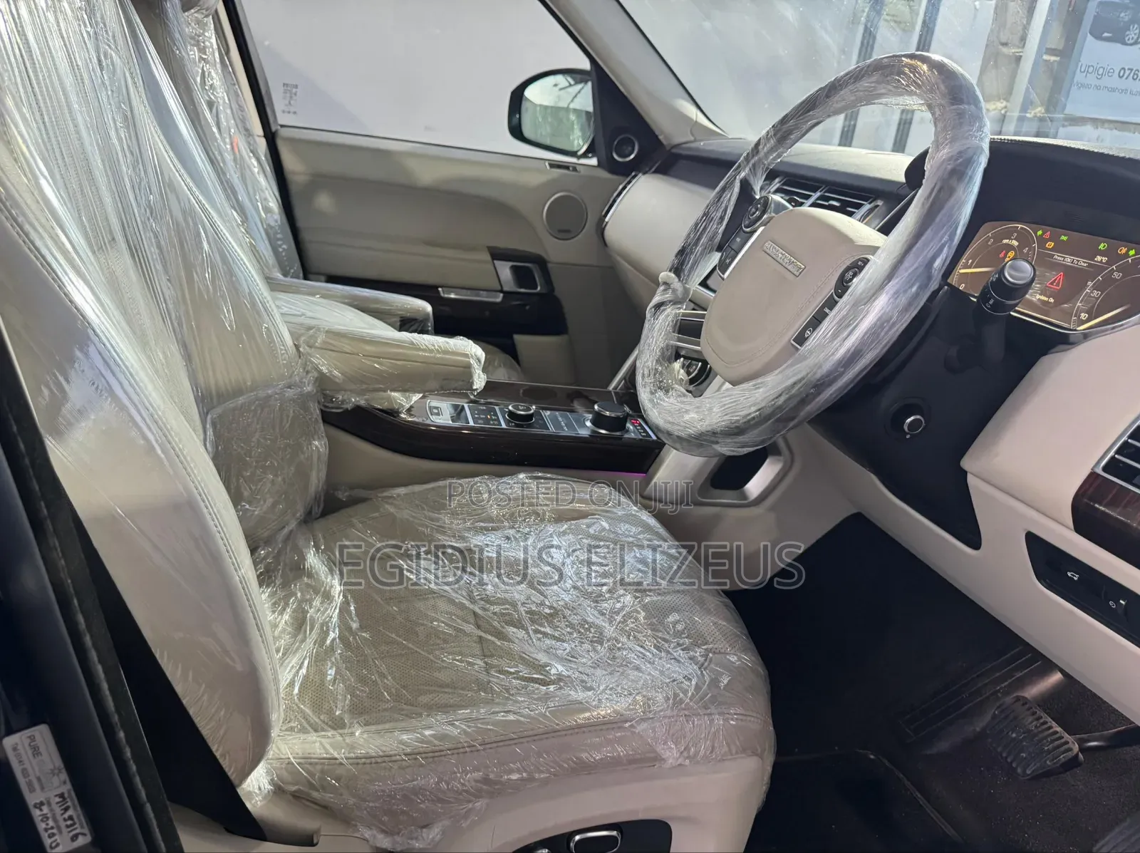 Land Rover Range Rover Vogue 2014 Black