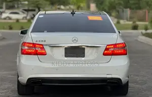 Mercedes-Benz E250 2013 Pearl