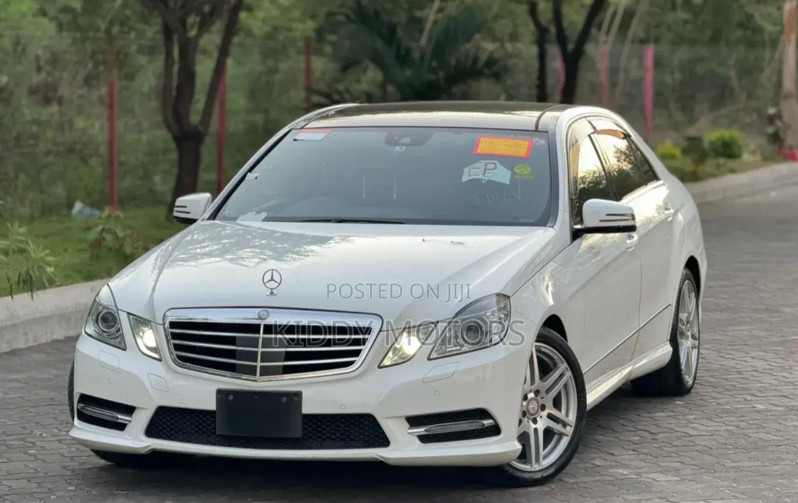 Mercedes-Benz E250 2013 Pearl