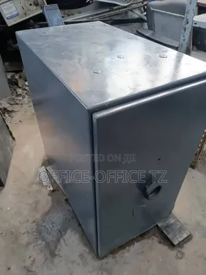 Safe Storage Unit (400)