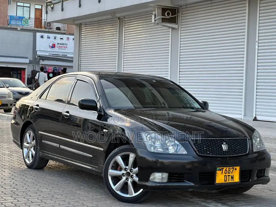 Toyota Crown 2009 Black