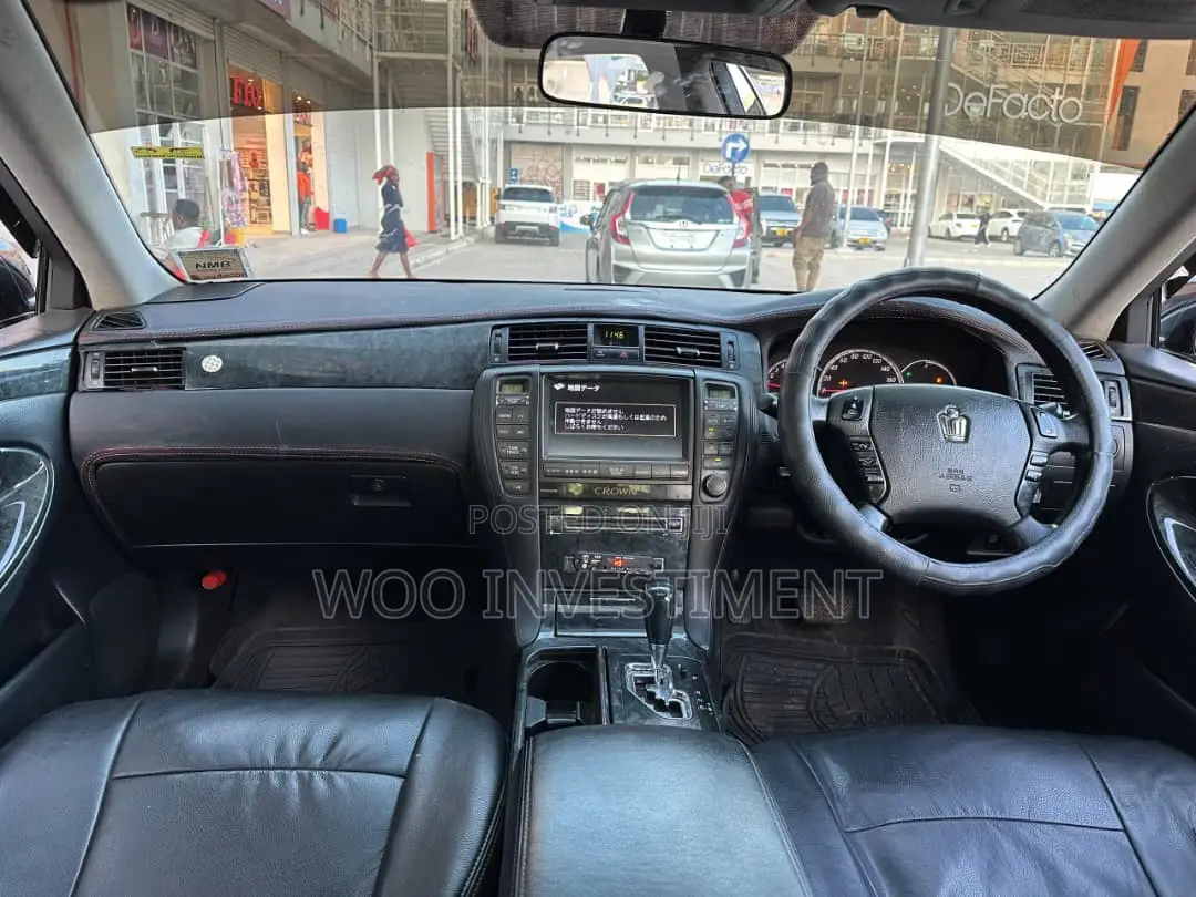 Toyota Crown 2009 Black