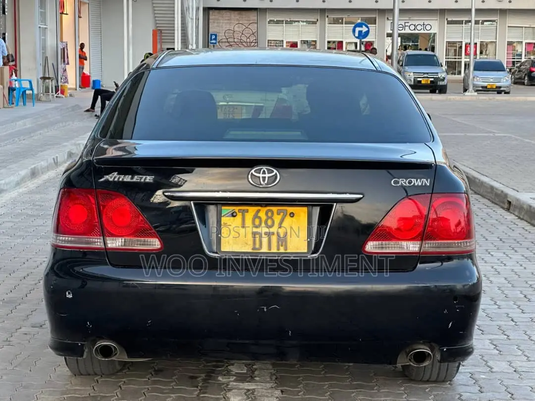 Toyota Crown 2009 Black