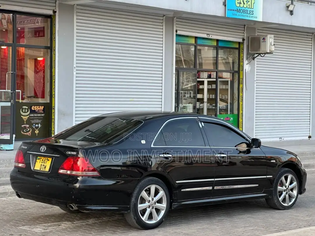 Toyota Crown 2009 Black