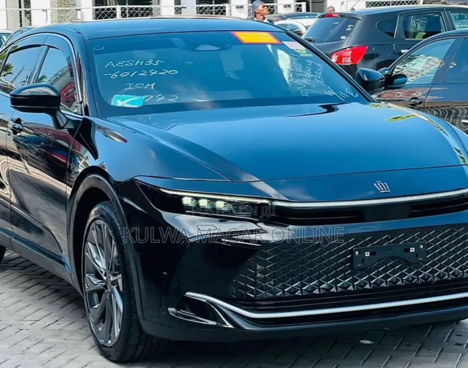 Toyota Crown 2024 Black