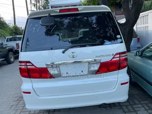 Toyota Alphard 2.4 Petrol FWD 2007 White
