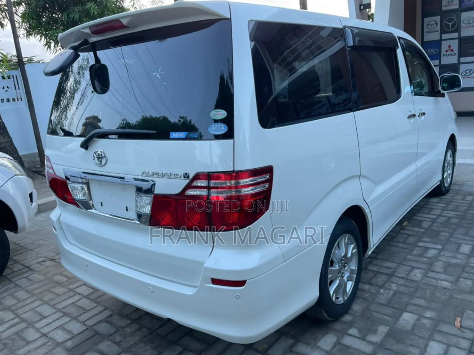 Toyota Alphard 2.4 Petrol FWD 2007 White