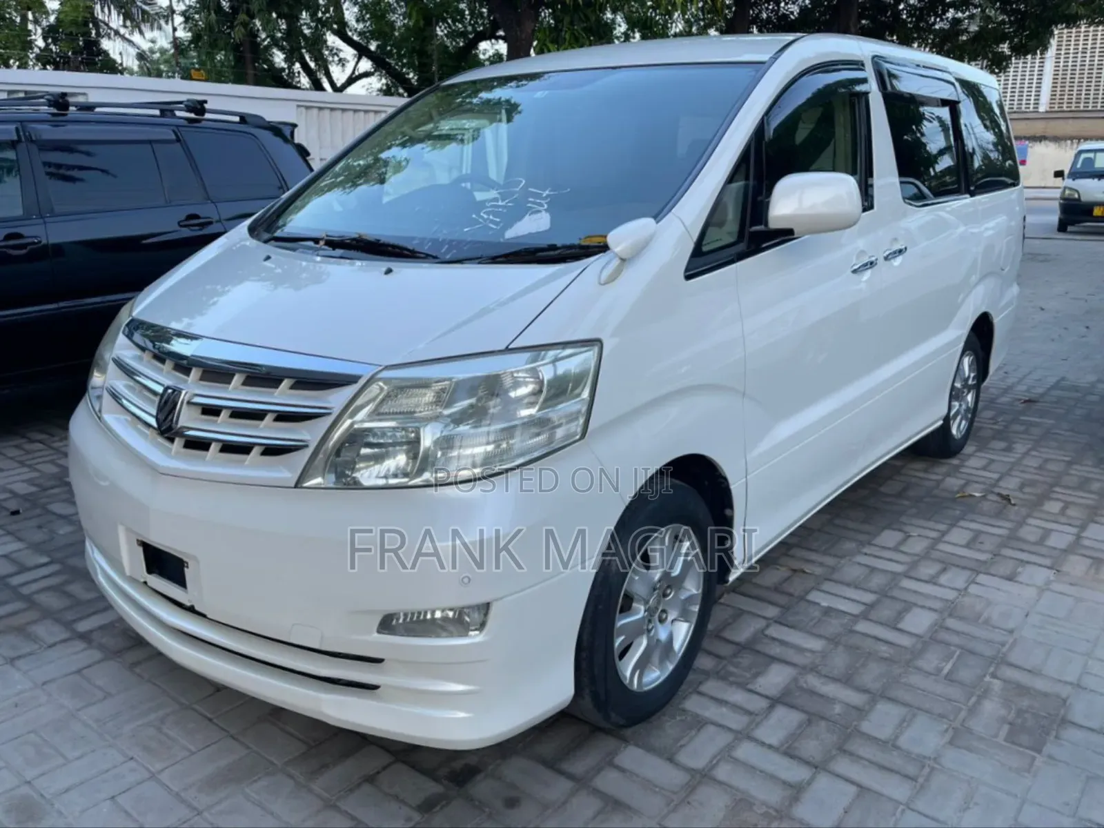 Toyota Alphard 2.4 Petrol FWD 2007 White
