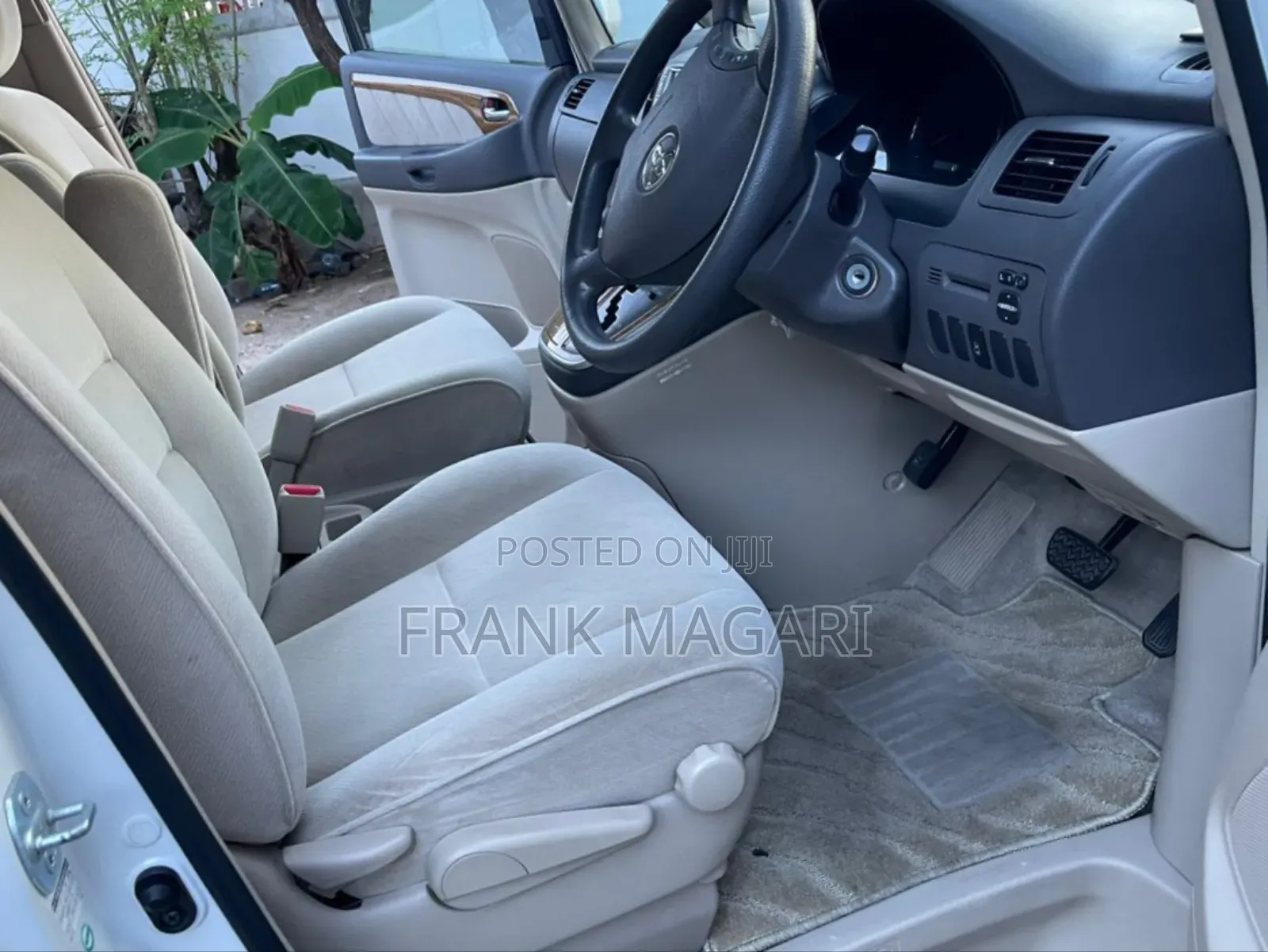 Toyota Alphard 2.4 Petrol FWD 2007 White