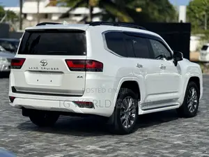 Toyota Land Cruiser 3.3 Diesel 4WD 2022 White