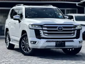 Toyota Land Cruiser 3.3 Diesel 4WD 2022 White