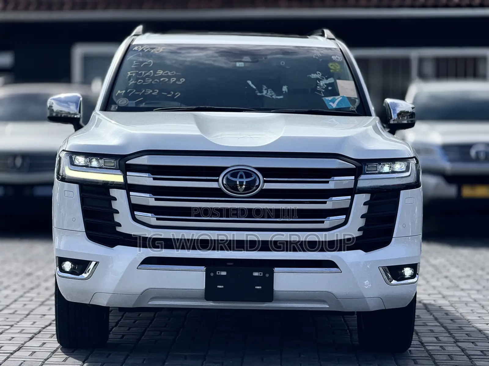 Toyota Land Cruiser 3.3 Diesel 4WD 2022 White