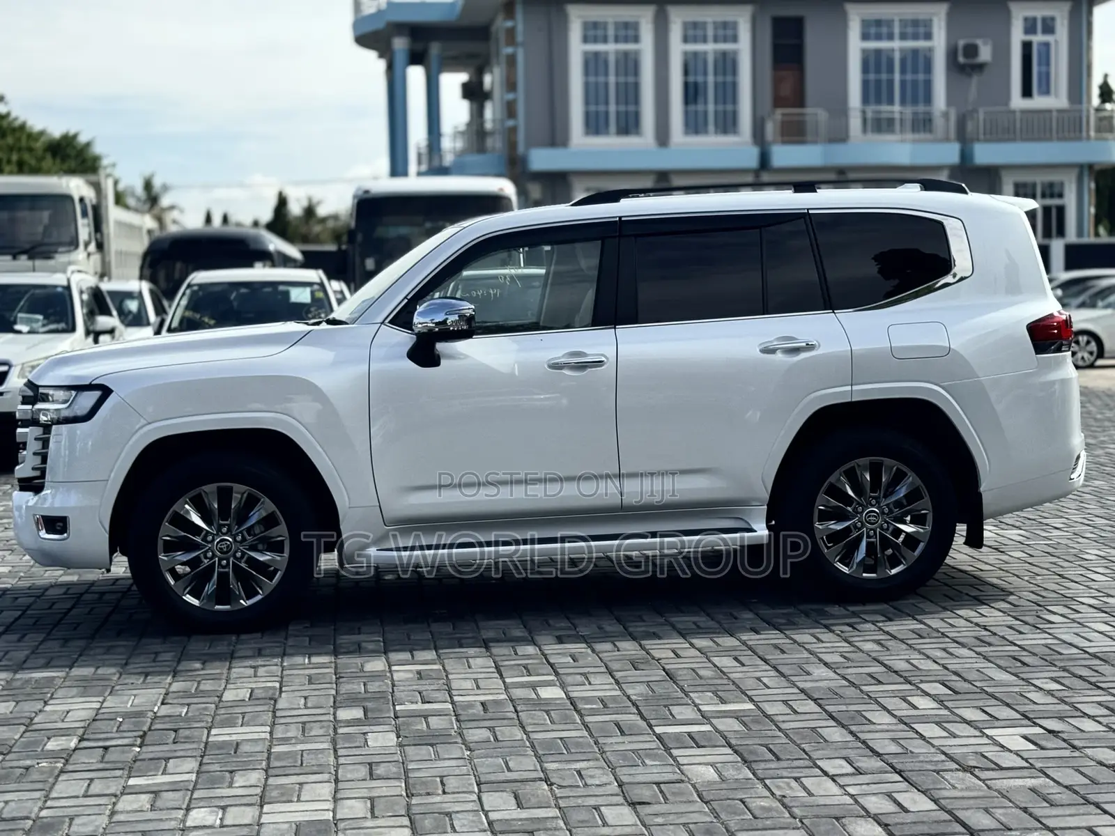 Toyota Land Cruiser 3.3 Diesel 4WD 2022 White